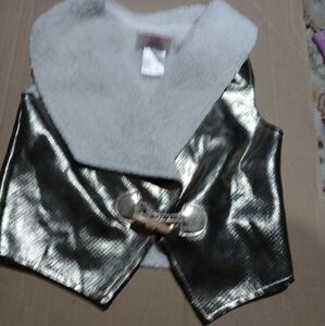 Toddler Toggle Closure Sleeveless Fur Lined Vest Sz. 2T Silver